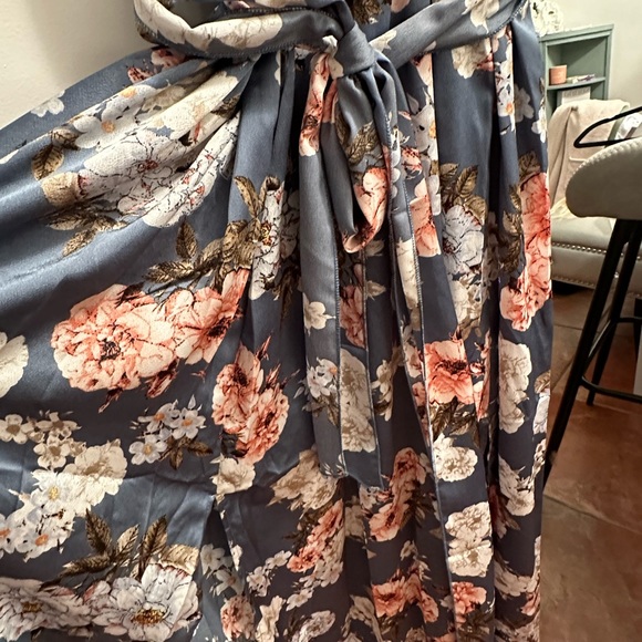 Boho blue satin maxi dress - Picture 2 of 3